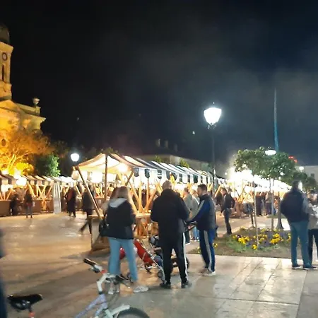 Tattoo R 아파트 *